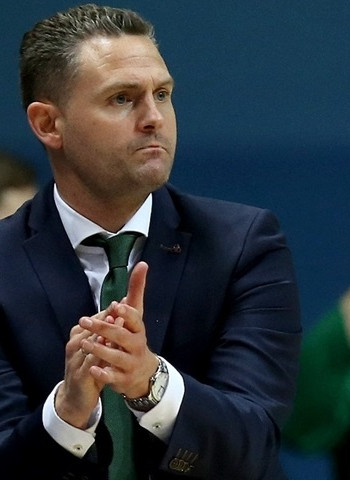 El Zalgiris cambia a Schiller por Zdovc en el banquillo