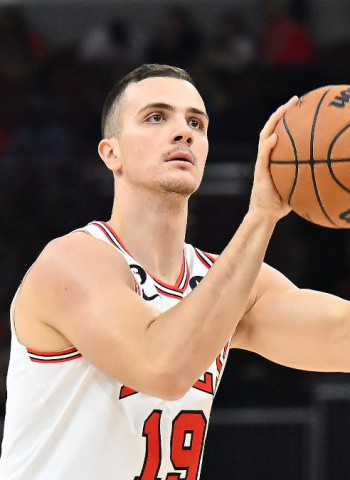 El Estrella Roja negocia con Marko Simonovic