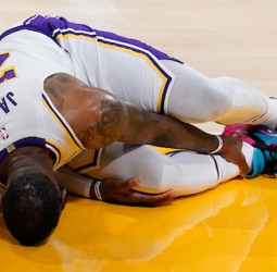 Problemas para los Lakers con la lesión de tobillo de LeBron James