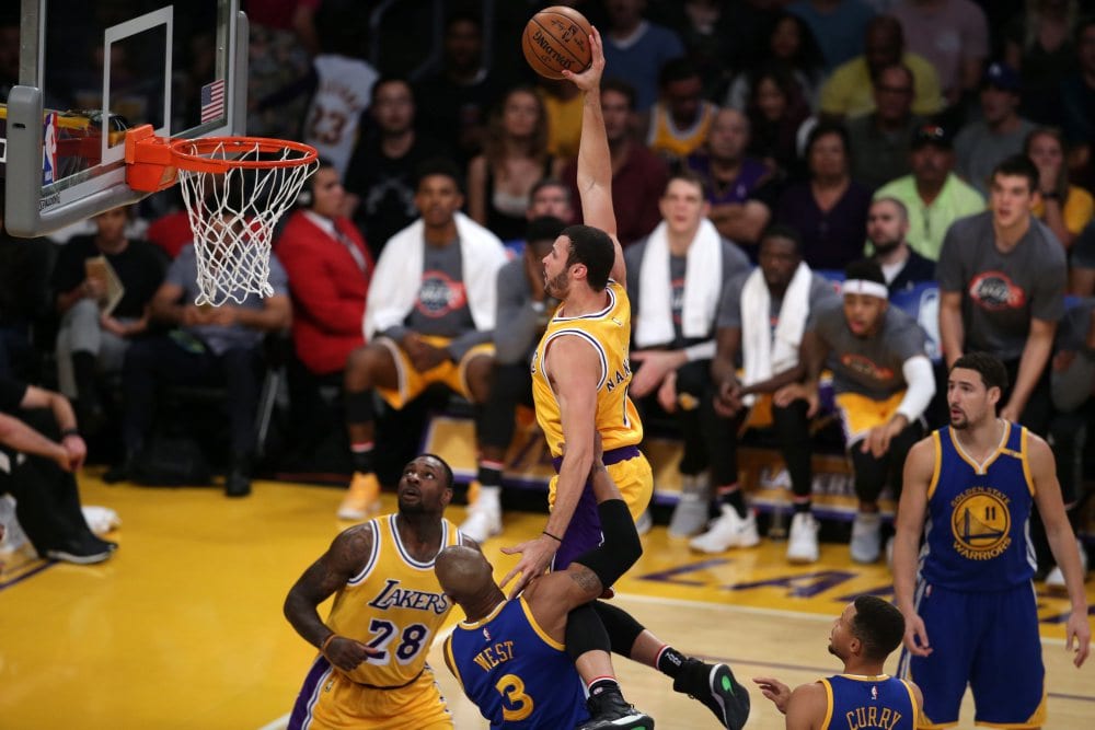 Premios populares de la NBA: mejores mate, tapón, asistencia...