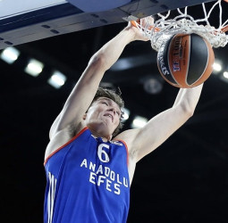Cedi Osman jugará en los Cleveland Cavaliers