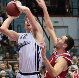 El Zenit St. Petersburg sondea el fichaje de Travis Peterson