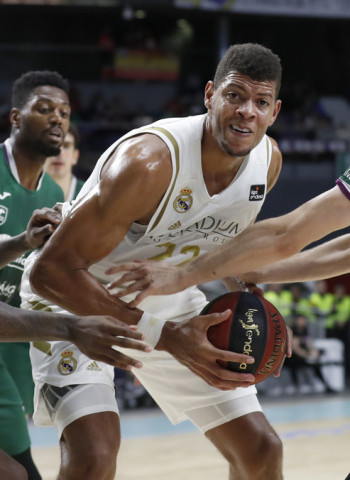 Victoria del Real Madrid ante Unicaja y mejor arranque liguero en seis años (82-71)