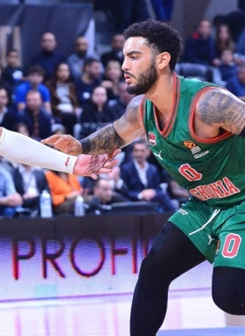 El show de Markus Howard y Moneke le regala a Baskonia la victoria contra ASVEL, 81-88