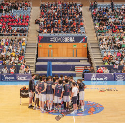El Monbus Obradoiro celebra la Jornada ‘ObraAberto’ para celebrar el Día das Letras Galegas con más de 2.100 escolares en Sar