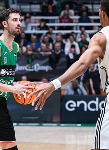 A por el asalto del Movistar Arena