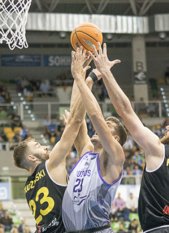 San Pablo Burgos también sigue imbatido en Europa (90-76)