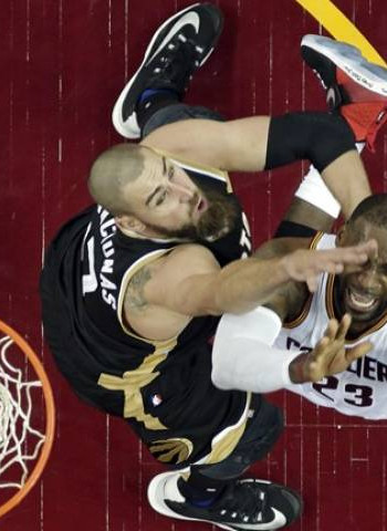 [2-0] Los Cavaliers y LeBron no bajan el ritmo (103-125)