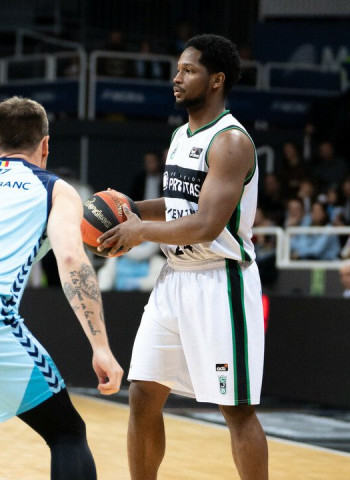 Evans y Feliz marcan el camino del Joventut ante el Andorra, 79-86