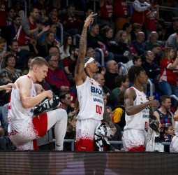 Un excelente Manresa derrota a un apático Barça (82-83)