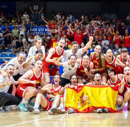 Un equipo competitivo que sube a un podio mundial, 47-39