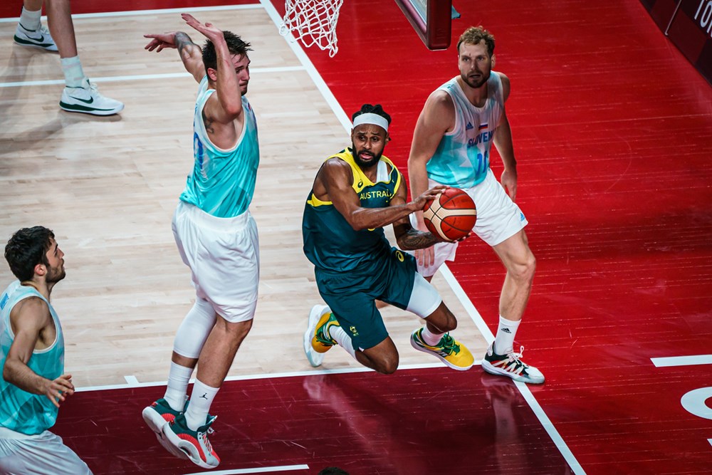 Australia rompe con su gafe en los Juegos Olímpicos (107-93)
