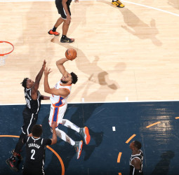 Los Knicks dominan New York, 104-114