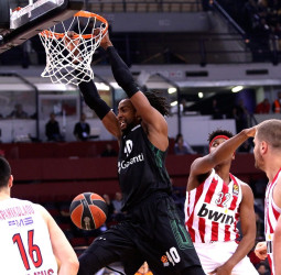 El Olympiacos puja por Jeremy Evans para su juego interior