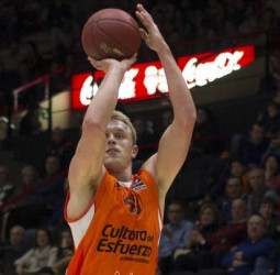 Luke Sikma, duda para el partido ante el Morabanc Andorra