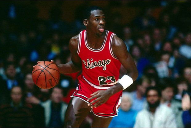 Michael Jordan, del primer al último baile (10): Jordan y Converse, el 'Yugoslaviazo' y el adolescente Santi Abad