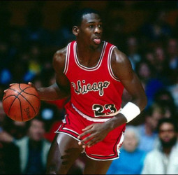 Michael Jordan, del primer al último baile (10): Jordan y Converse, el 'Yugoslaviazo' y el adolescente Santi Abad