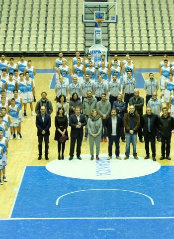 Los integrantes de las categorías inferiores del Monbus Obradoiro ya tienen padrinos
