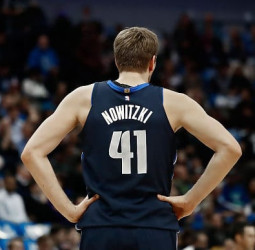 Dirk Nowitzki llega a los 31.000