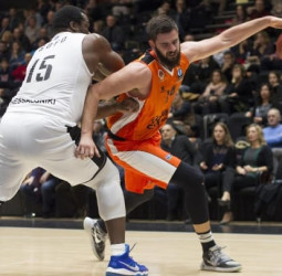 Partido clave para el destino europeo de Valencia Basket en la cancha del PAOK de Salónica