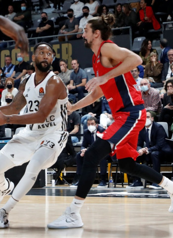 El CSKA Moscú se derrite en Lyon (70-68)