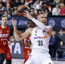 El Real Madrid atropella al BAXI Manresa en el Nou Congost (69-94)