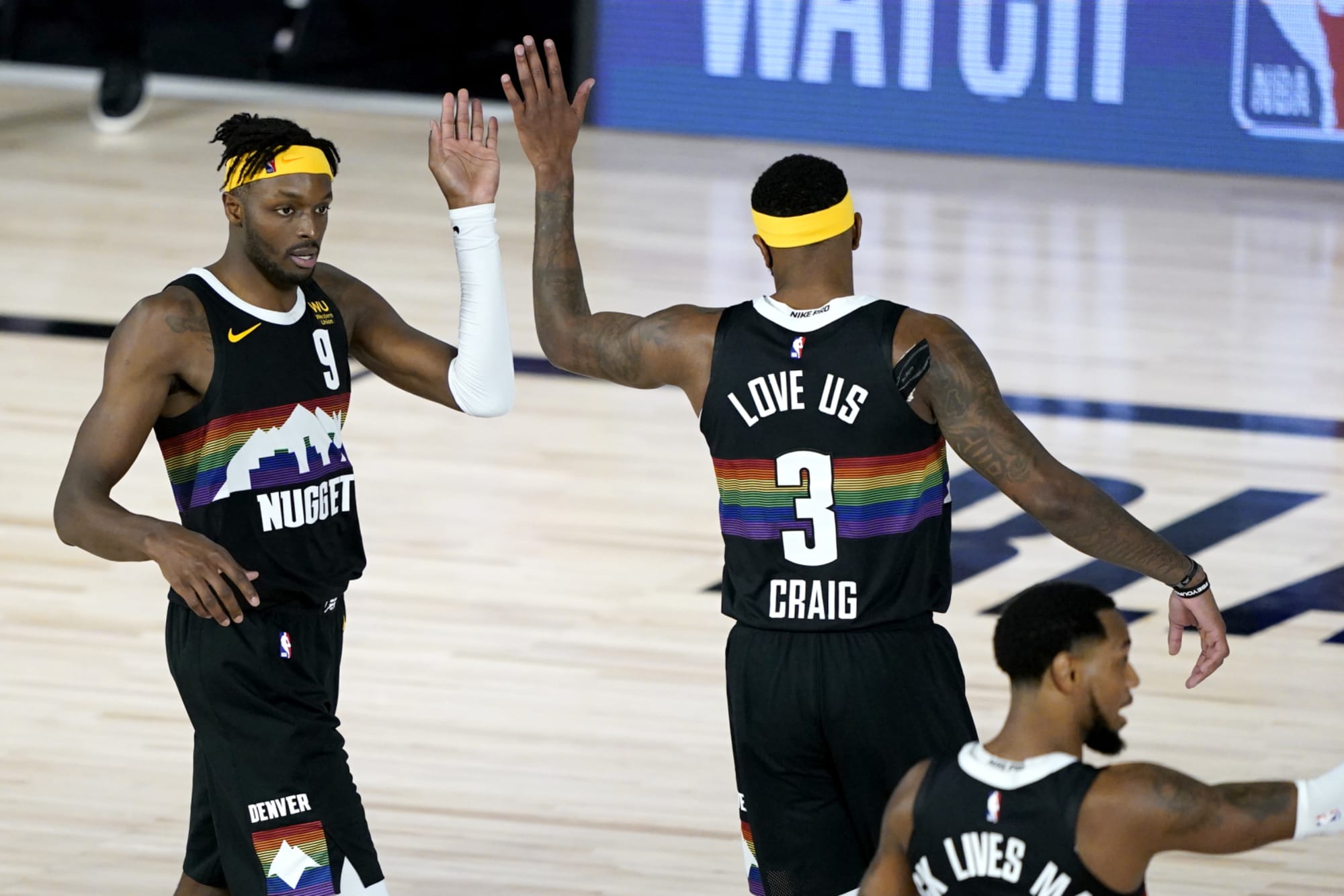 Denver logra en la prórroga, superar la inspiración de Mitchell (125-135) [1-0]