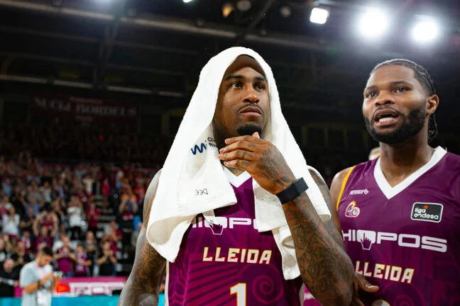 Dee Bost podría salir del Lleida rumbo a Polonia