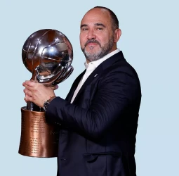 El Real Madrid anuncia la marcha de Chus Mateo
