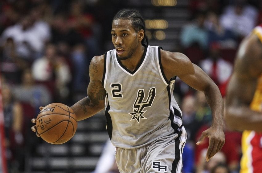 Kawhi Leonard suena con fuerza para los Toronto Raptors