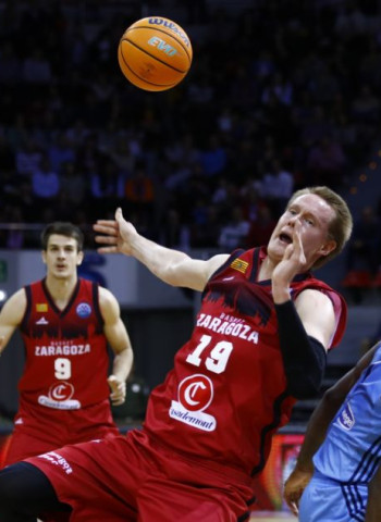 El Casademont Zaragoza supera al Brindisi tras dos prórrogas (96-93)