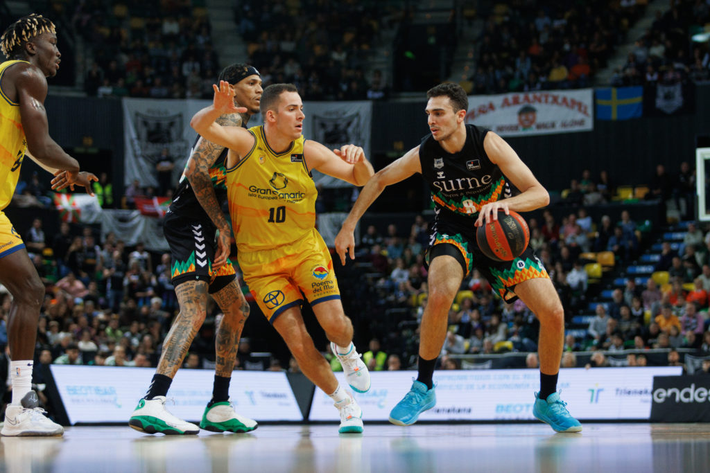 El Bilbao Basket gana una dura batalla en Miribilla (76-72)