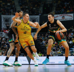 El Bilbao Basket gana una dura batalla en Miribilla (76-72)