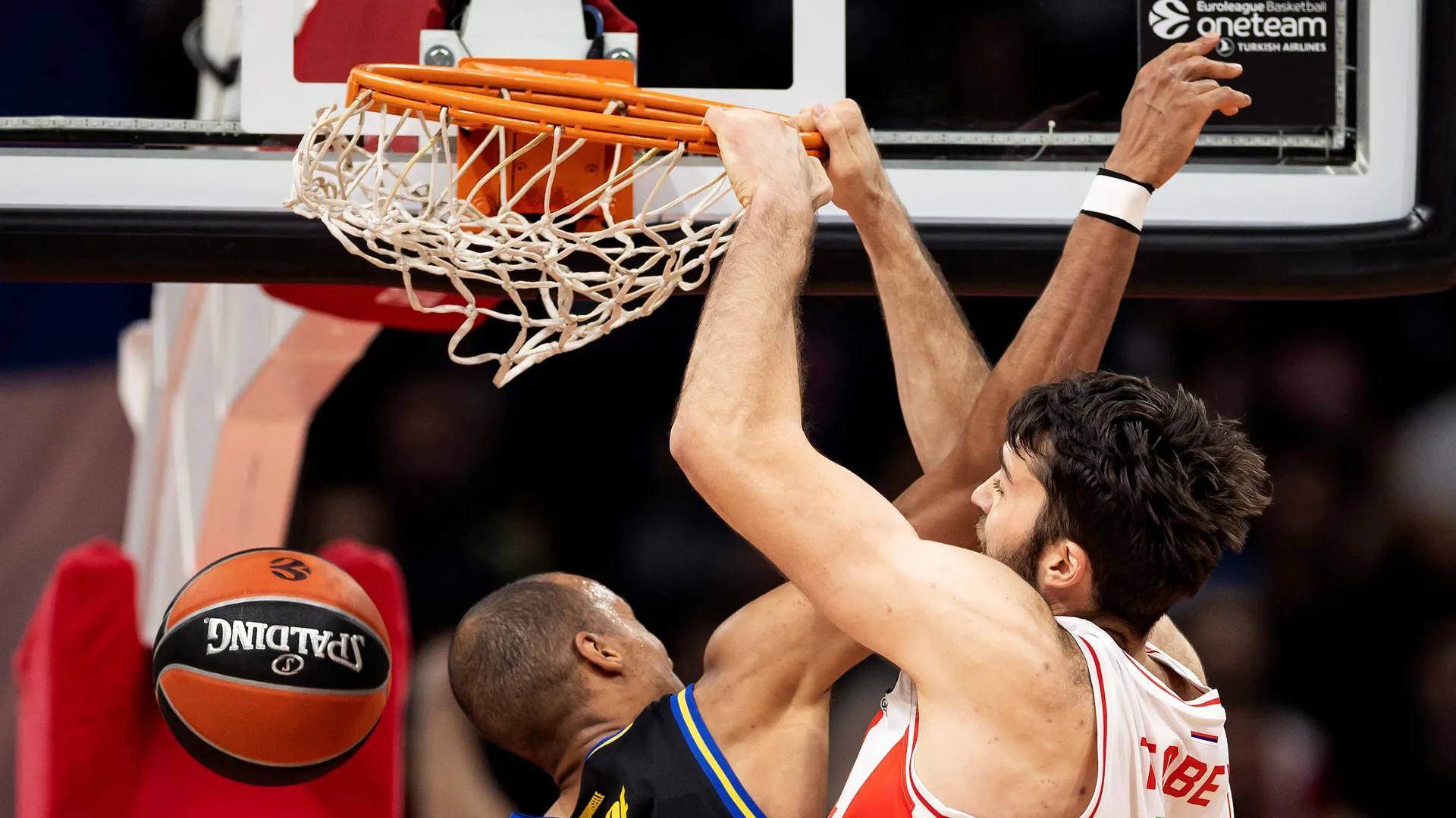 El Estrella Roja vuelve a la senda de las victorias, 85-71