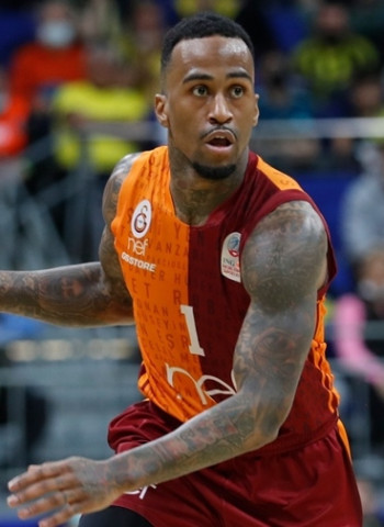 Dee Bost, experiencia exterior para el ASVEL Villeurbanne