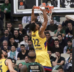 El Barcelona rompe su maleficio con el OAKA y encadena su sexta victoria (81-92)