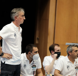 Moncho Fernández: “BAXI Manresa siempre destaca por su espíritu colectivo. Estoy seguro de que será un partido muy intenso”