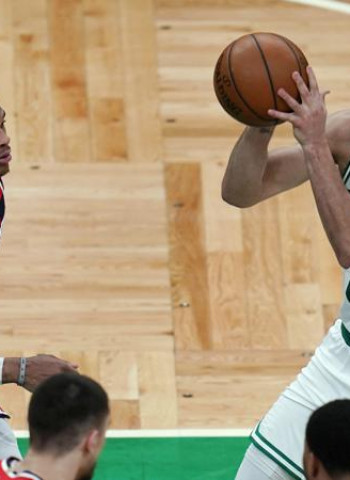 Tatum lidera a los Celtics hasta los playoffs (118-100)