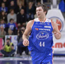 Kyrylo Fesenko ficha por el Avellino