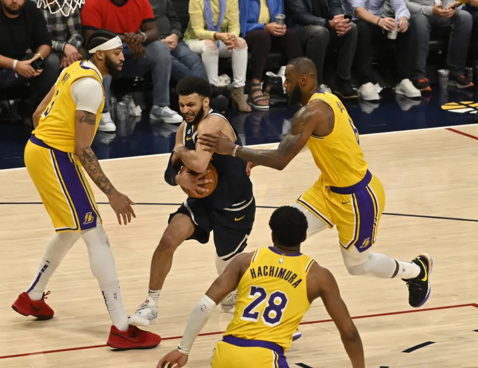 Los Nuggets cierran su fortín (108-103) [2-0]