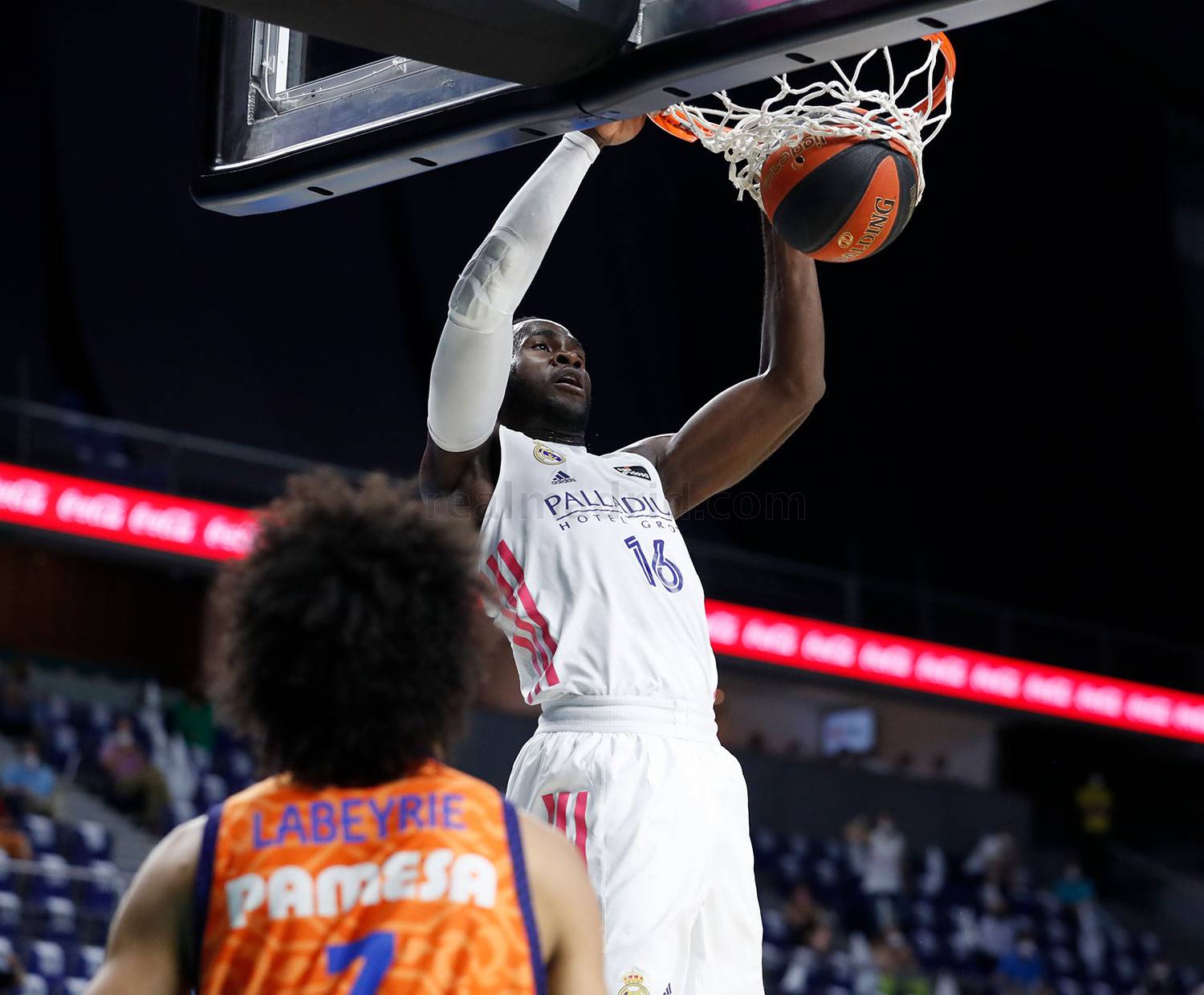 Real Madrid, a la final de la Liga (80-77)