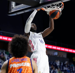 Real Madrid, a la final de la Liga (80-77)