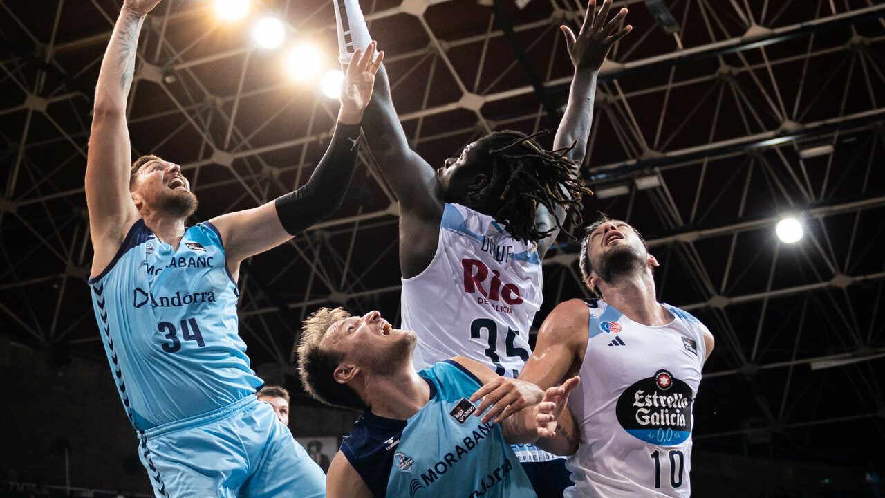 Momirov brilla y el Río Breogán sella la victoria en Andorra (63-69)