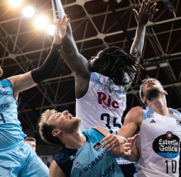 Momirov brilla y el Río Breogán sella la victoria en Andorra (63-69)