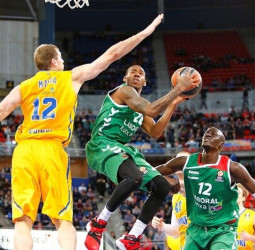 El Laboral Kutxa confirma sus credenciales ante el Khimki (98-83)