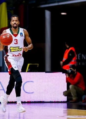 El MoraBanc no levanta cabeza y cae ante el Lokomotiv (76-86)