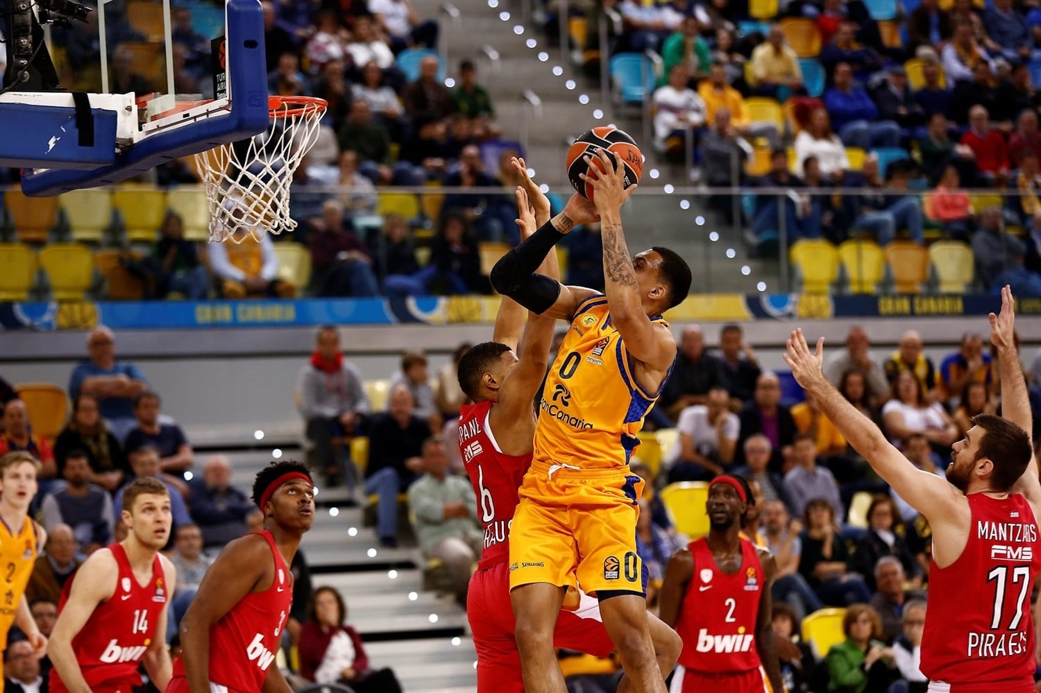 El Panathinaikos refuerza su juego interior con Jacob Wiley