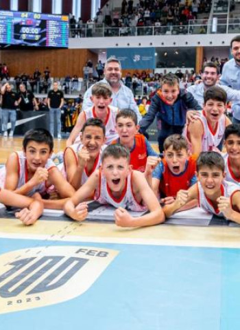 La C. Valenciana estrena su palmarés en el Mini (84-80)