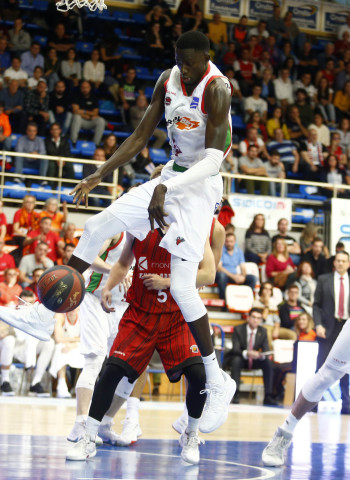 KIROLBET Baskonia visita el Fernando Martín en la vuelta de la Liga Endesa