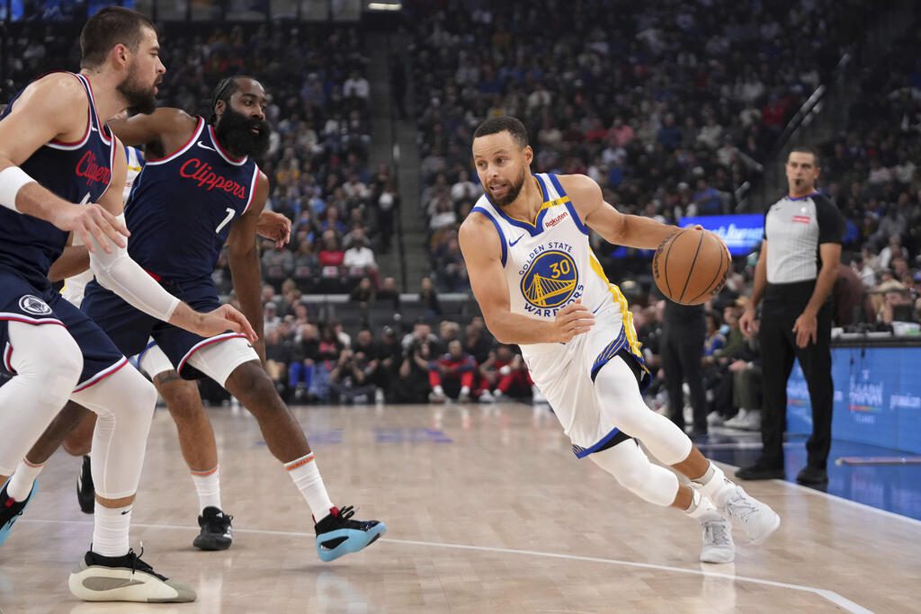Los Warriors no pueden con la versión casera de los Clippers, 99-102